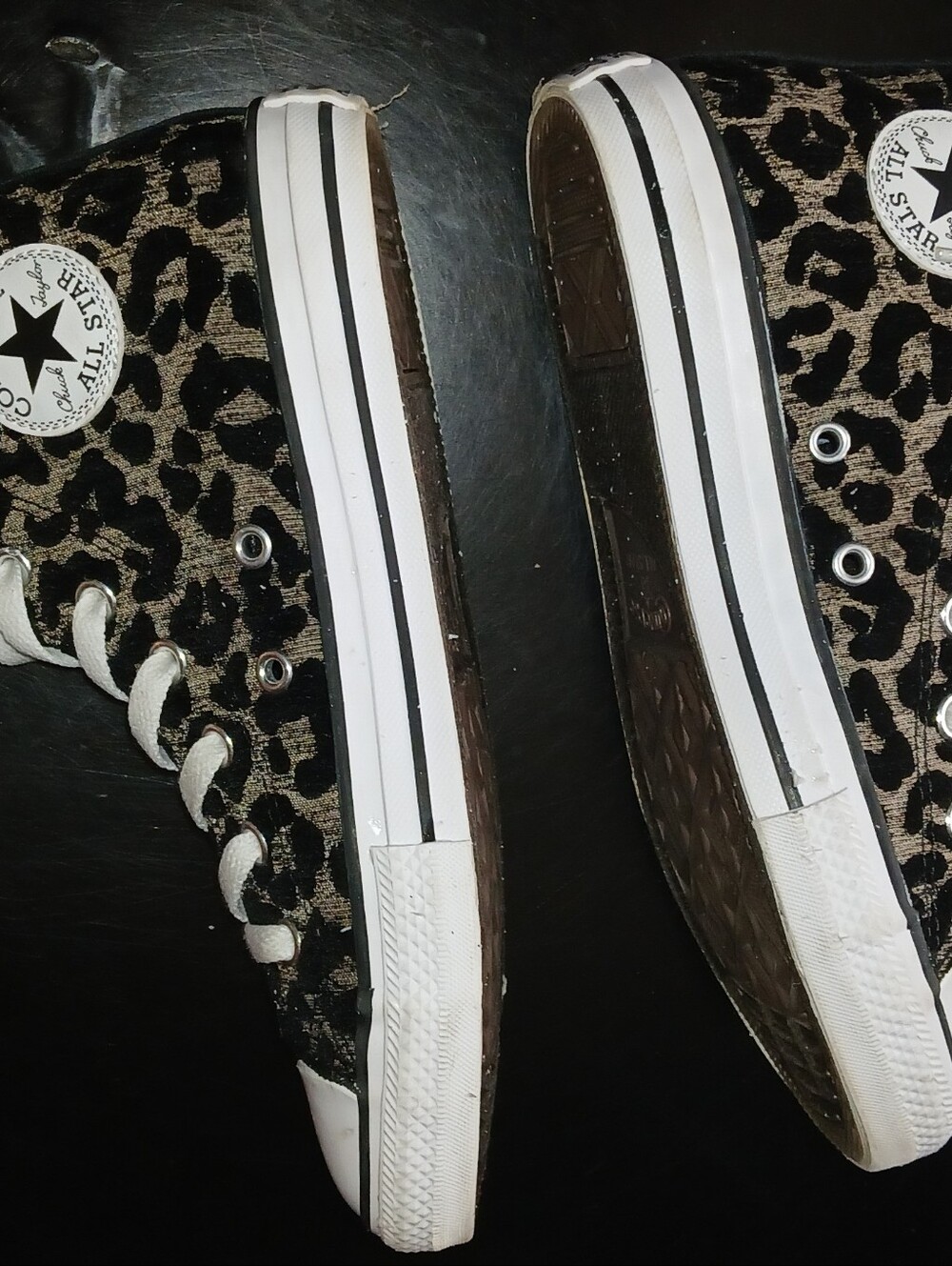 Converse Chuck Taylor All Star Leopard Kids High Top Shoe Size 3 - Picture 2 of 5